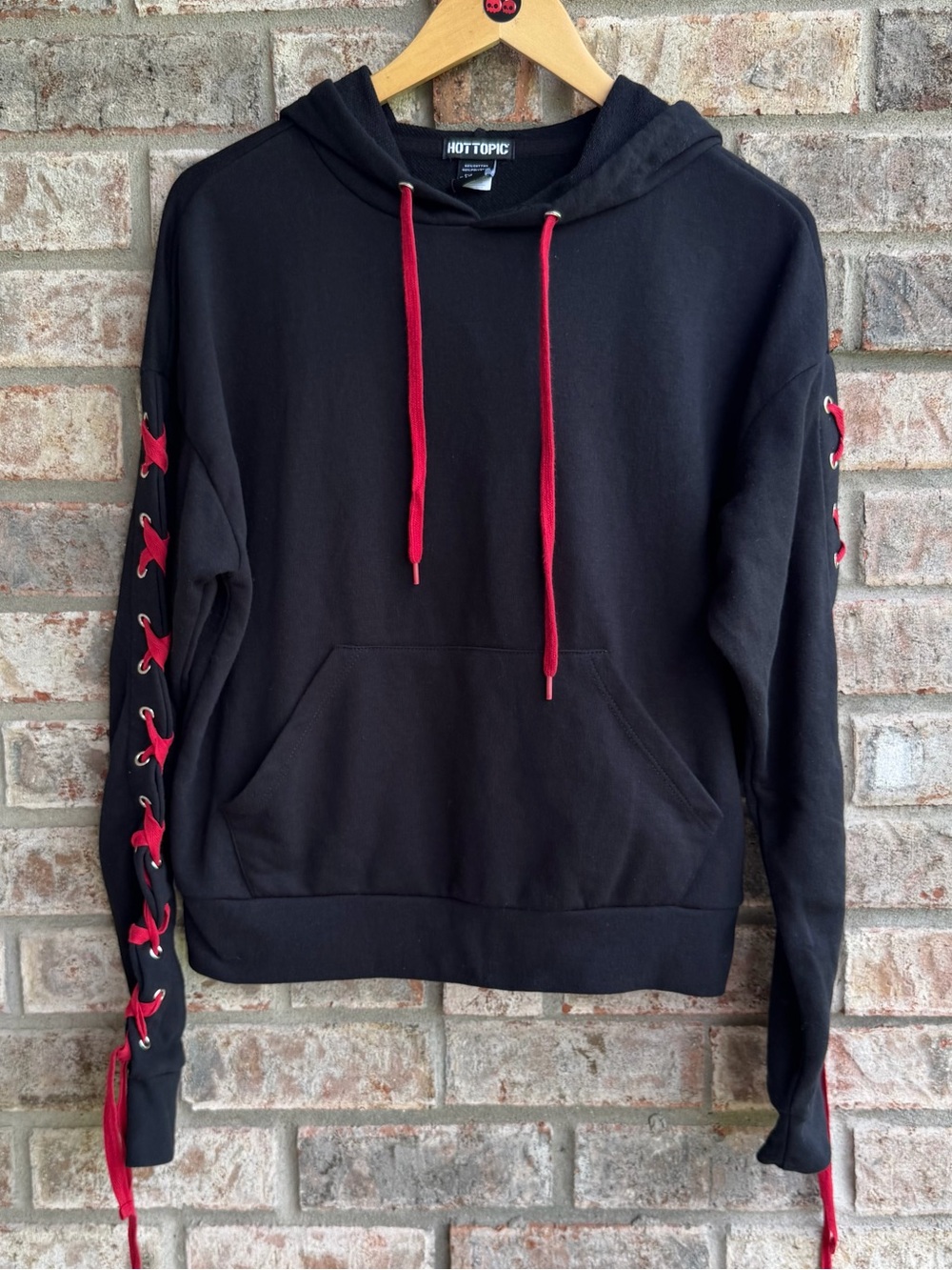 🍒💣 Punk/ Emo inspired corset sleeve crop style hoodie